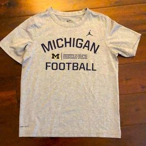 University of Michigan Football T-shirt youth med